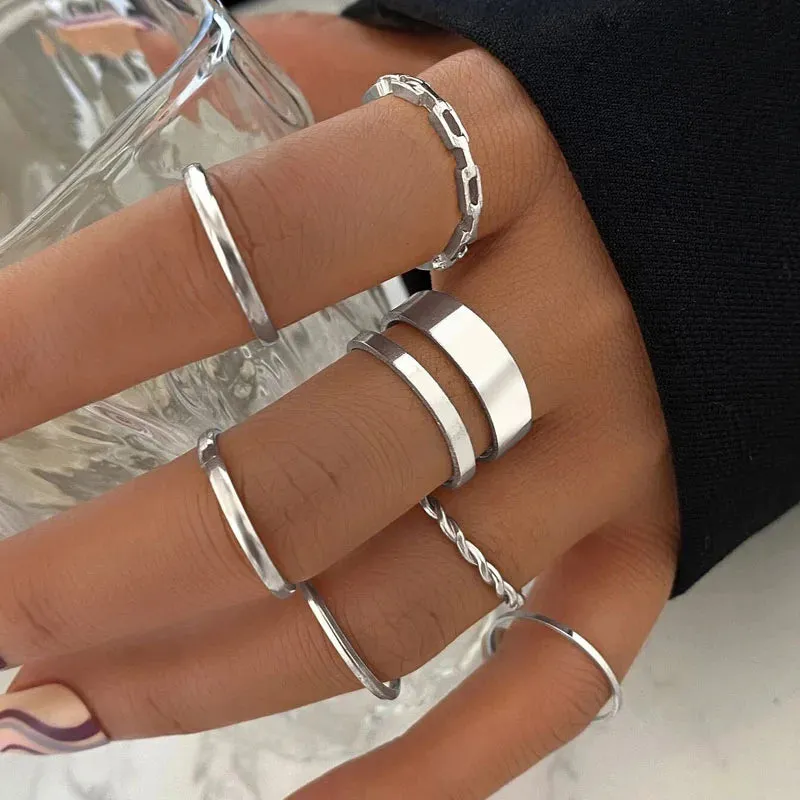 Bohemian Wave Flower Pearl Rings Set For Women Trendy Vintage Geometric Butterfly Metal Chain Knuckle Rings 2023 Jewelry Gift