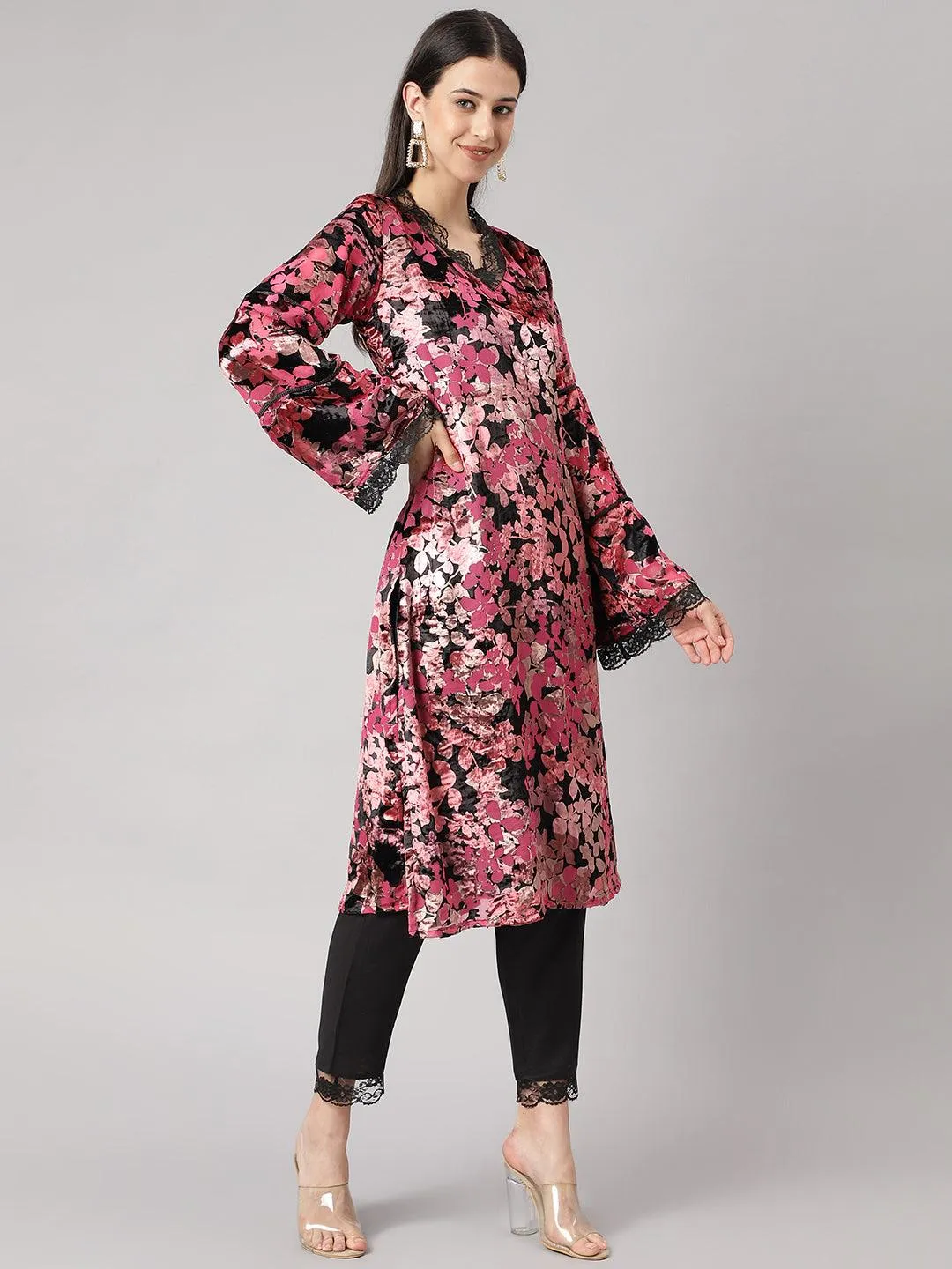 Pink Burn Out Velvet Kurta Haram Pant With Organza Dupatta