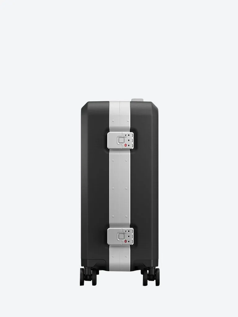 RAMVERK PRO CARRY-ON SILVER