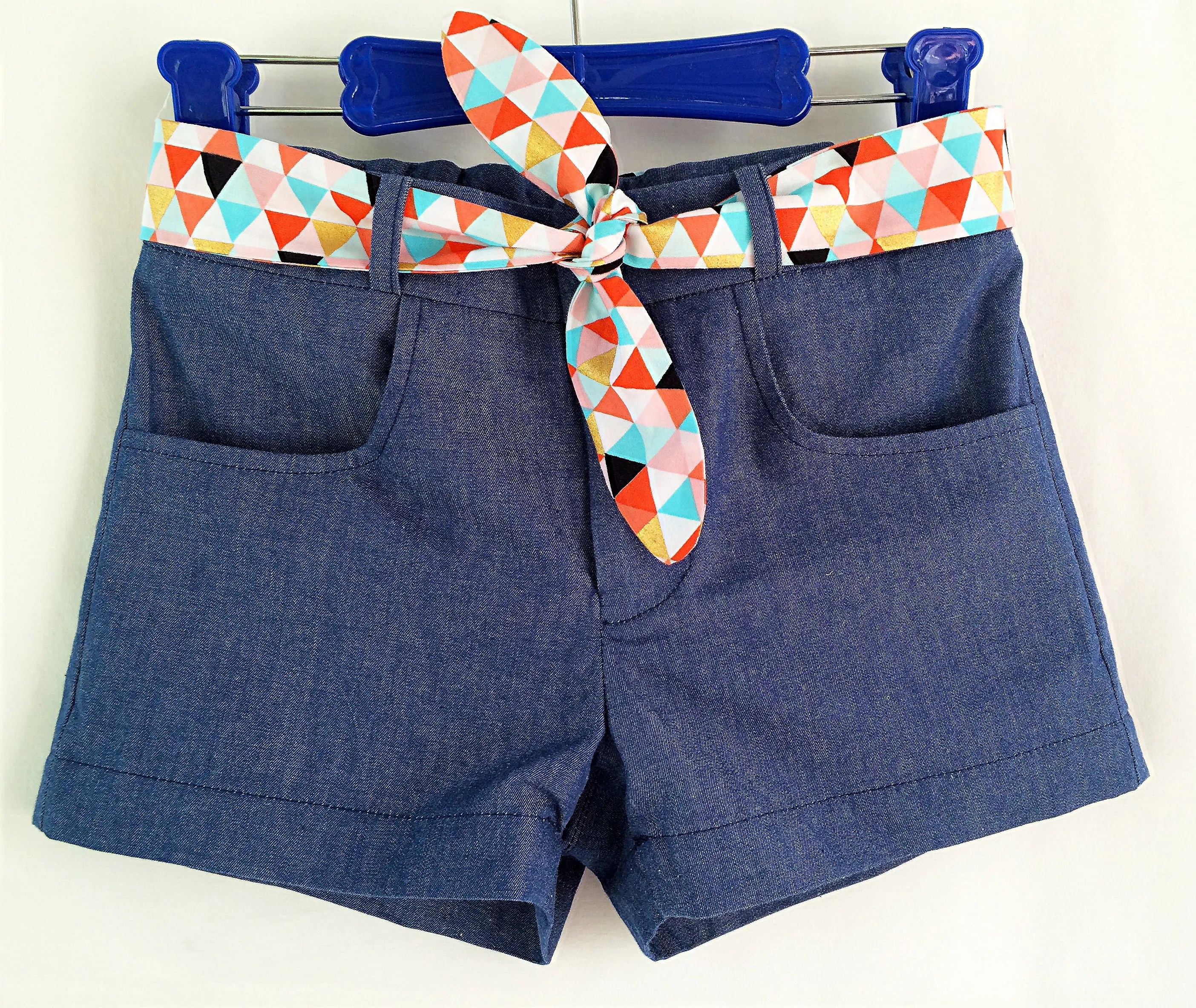 SANDY BAY SHORTS Girls stylish, fitted summer shorts sewing pattern , sizes 2 to 14 years